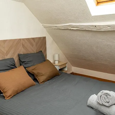 Apartmán Charming, Newly Renovated 3-bedroom Duplex In The Heart Of *