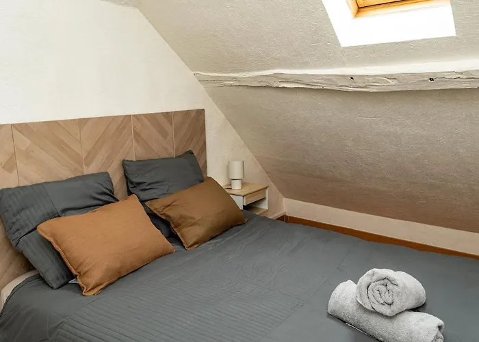 Apartmán Charming, Newly Renovated 3-bedroom Duplex In The Heart Of *